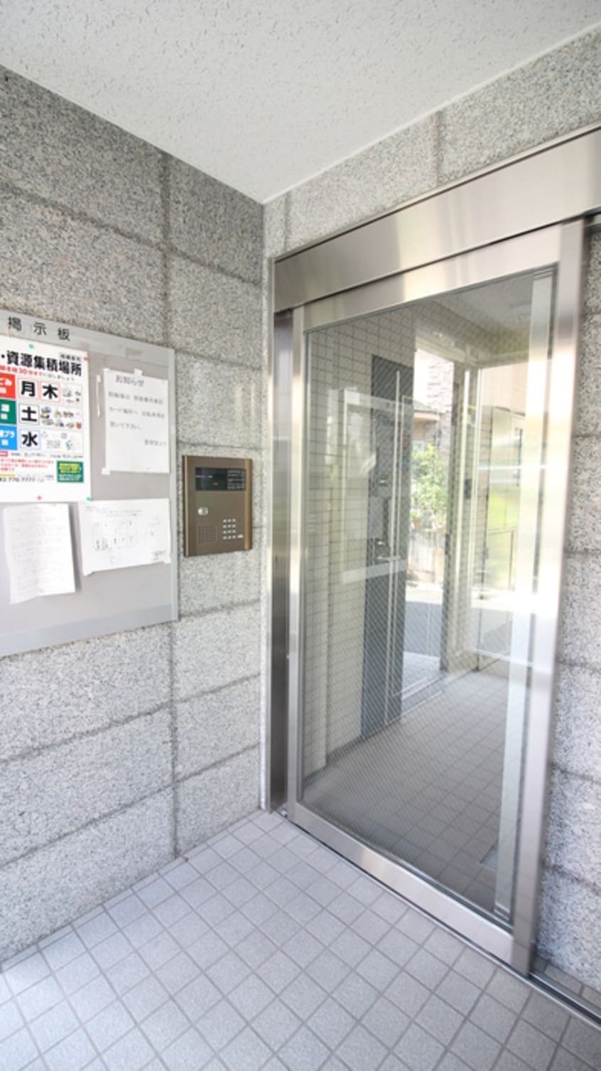 エントランス部分 ファインクレスト