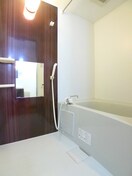 バス／シャワールーム等 WED COURT Y