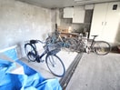 駐輪場 ハイウェル下北