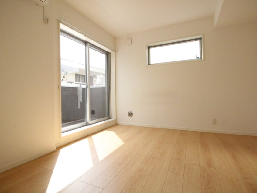 居室 ラージフィールド