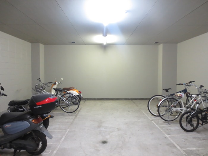 駐輪場 第２カブラキビル