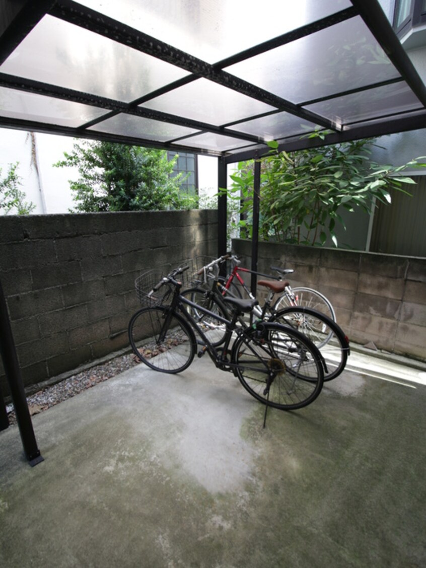 駐輪場 エクセルハイム