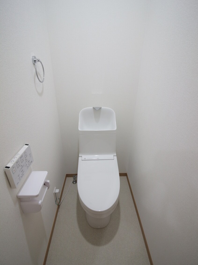 トイレ エクセルハイム