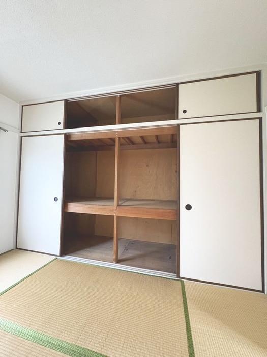 収納 高洲三丁目住宅１１号棟(303)