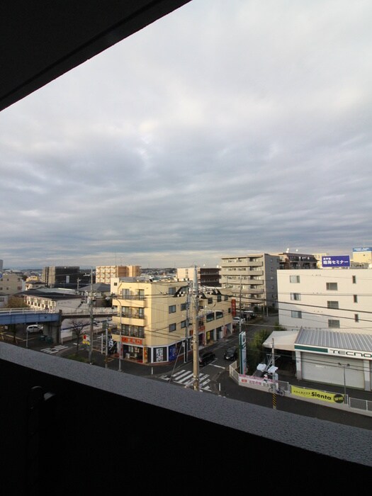 室内からの展望 エス・ライズ十日市場