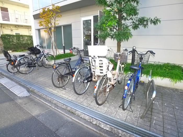 駐輪場 Ｂａｕｍｐｌａｔｚ