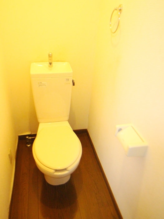 トイレ カデット三新