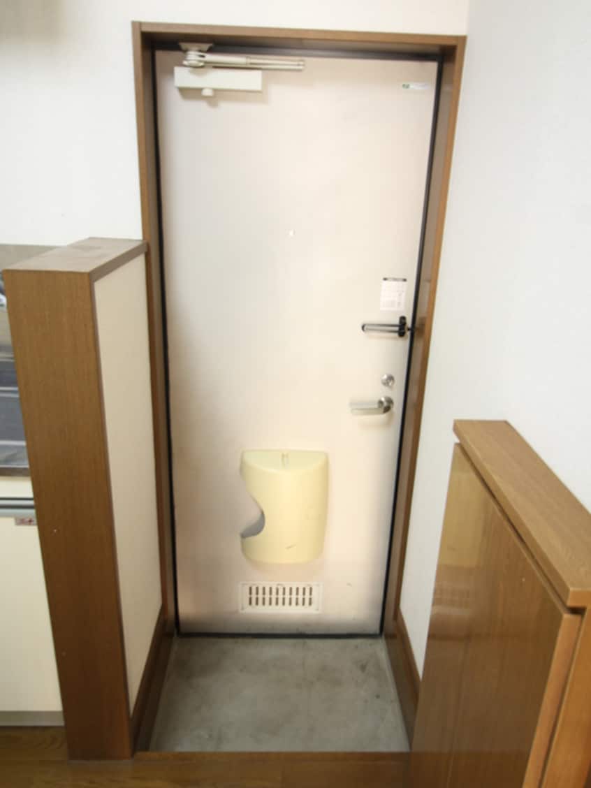 玄関 カデット三新