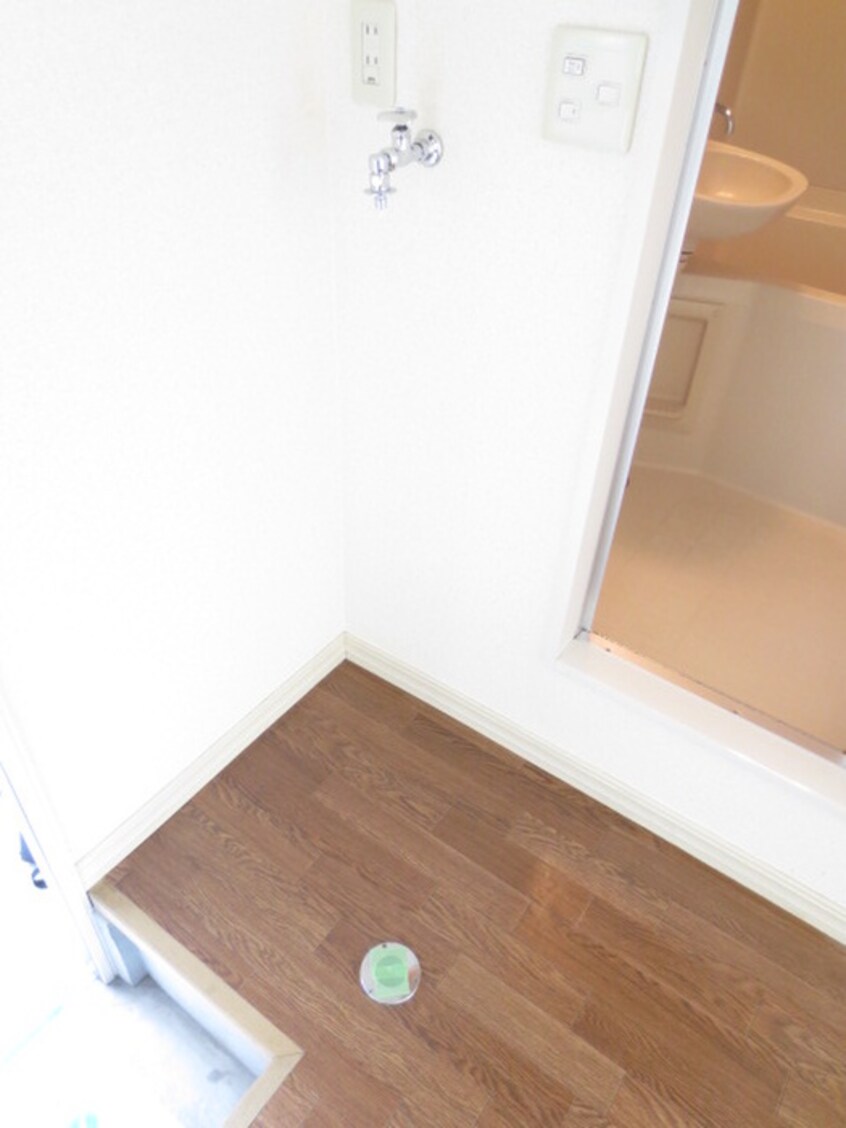 洗濯機置場 ミュ－高幡