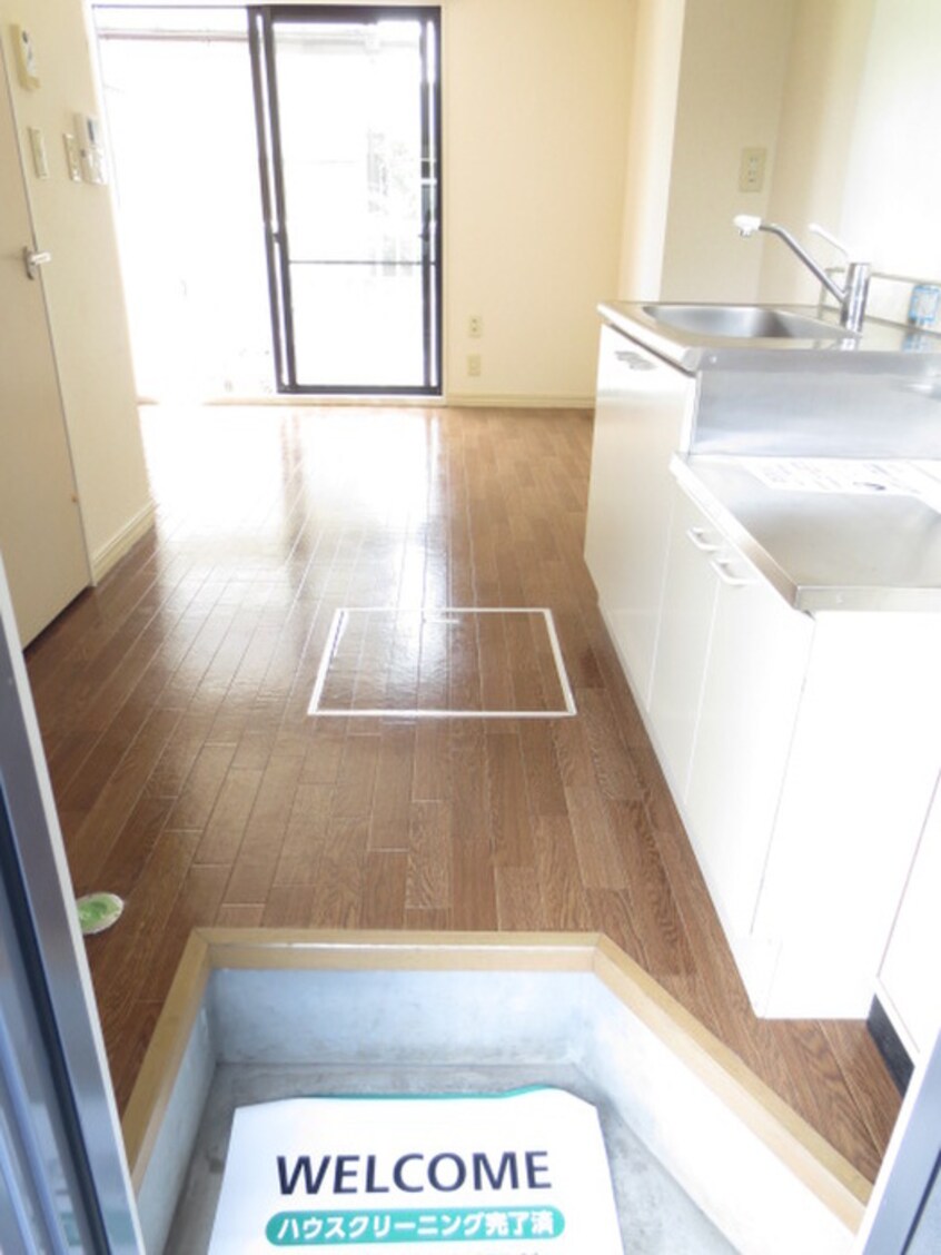 玄関 ミュ－高幡