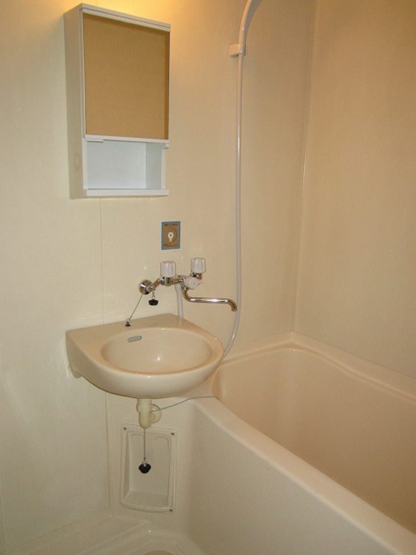 バス／シャワールーム等 モンテフロ－ラ国立