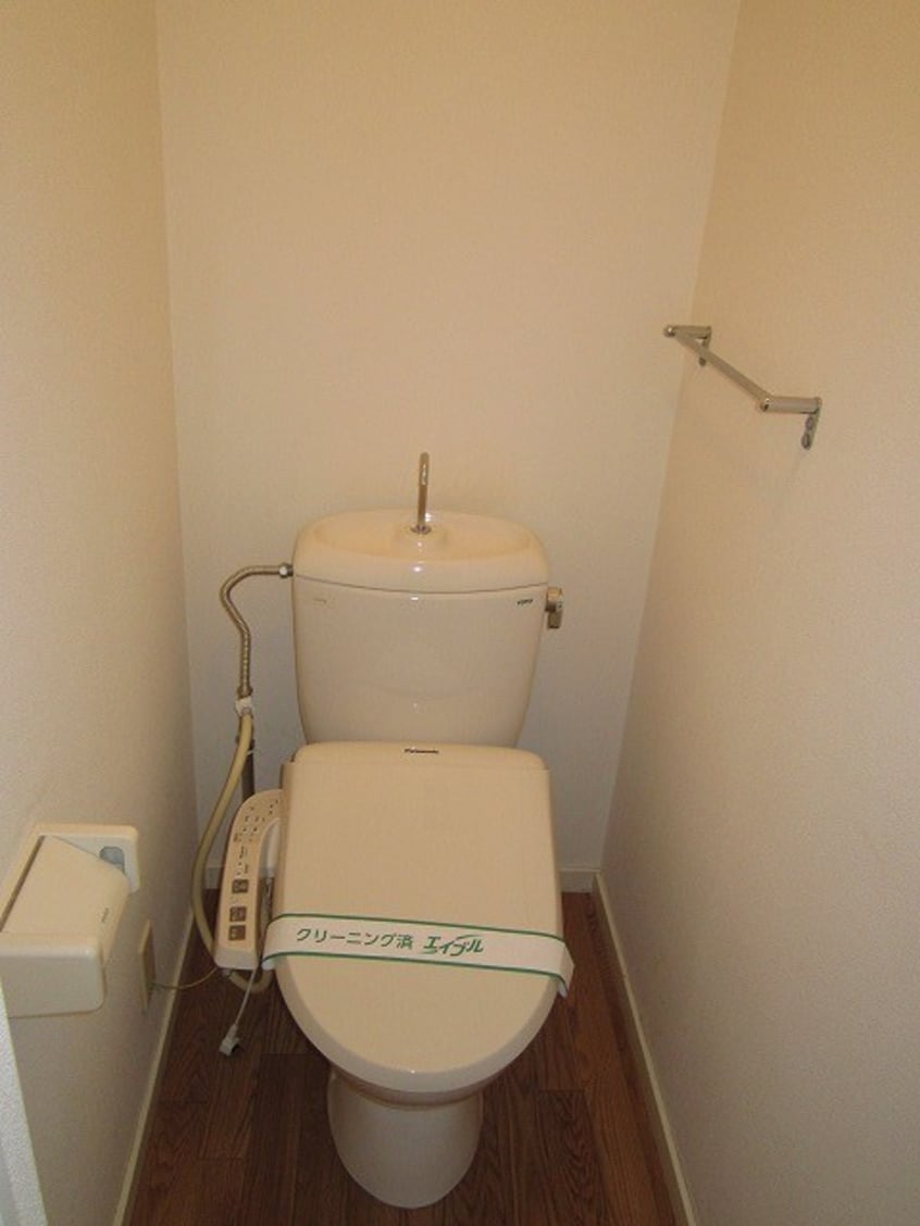 トイレ モンテフロ－ラ国立