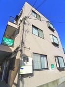 デラックス東京の外観
