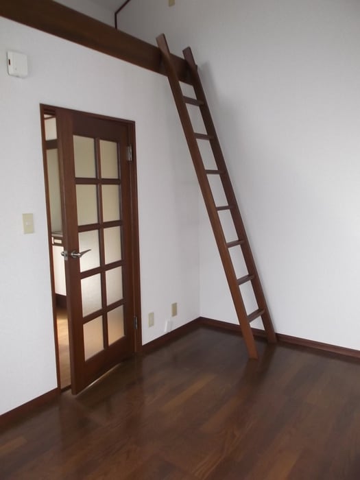 居室 ハイツウイスタリアＡ