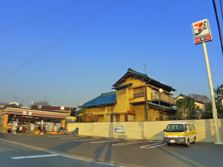 セブンイレブン(コンビニ)まで200m リブリ・ミッドサマー