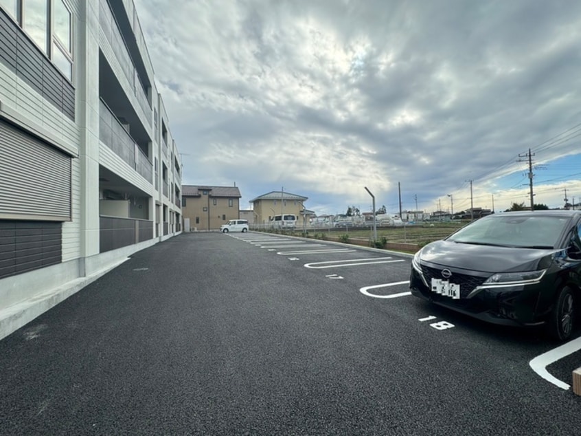 駐車場 HIKARI