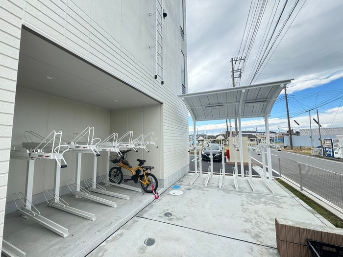 駐輪場 HIKARI
