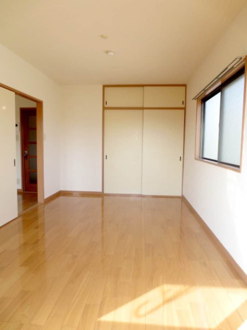 居室 コ－ポサンリバ－