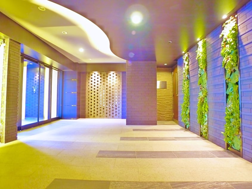 エントランス部分 コンフォリア西新井