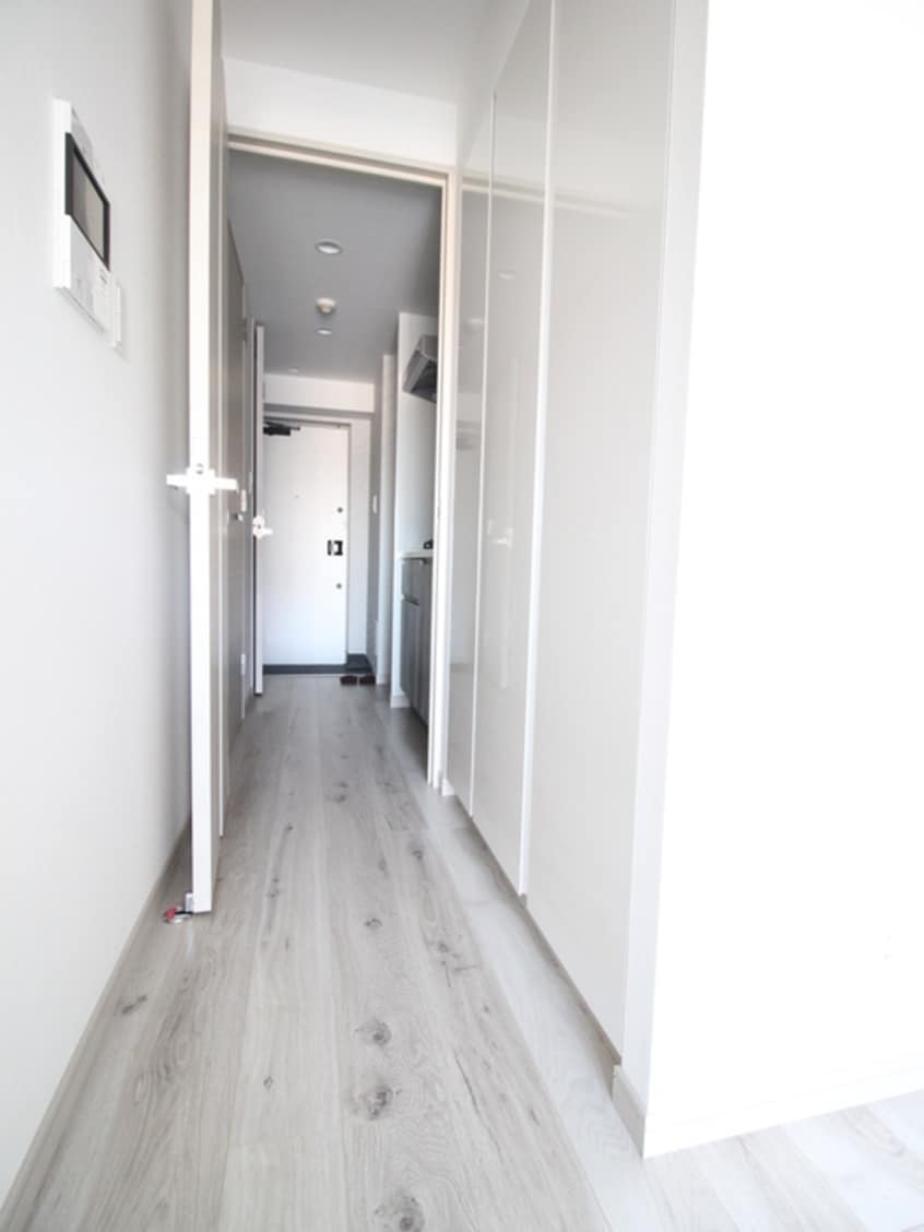 廊下 コンフォリア西新井