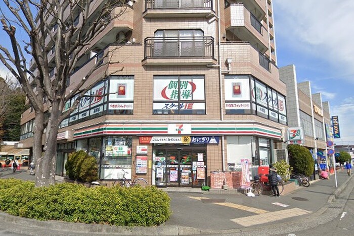 セブン-イレブン 町田鶴川駅北口店(コンビニ)まで129m 仮）D-room能ヶ谷4丁目