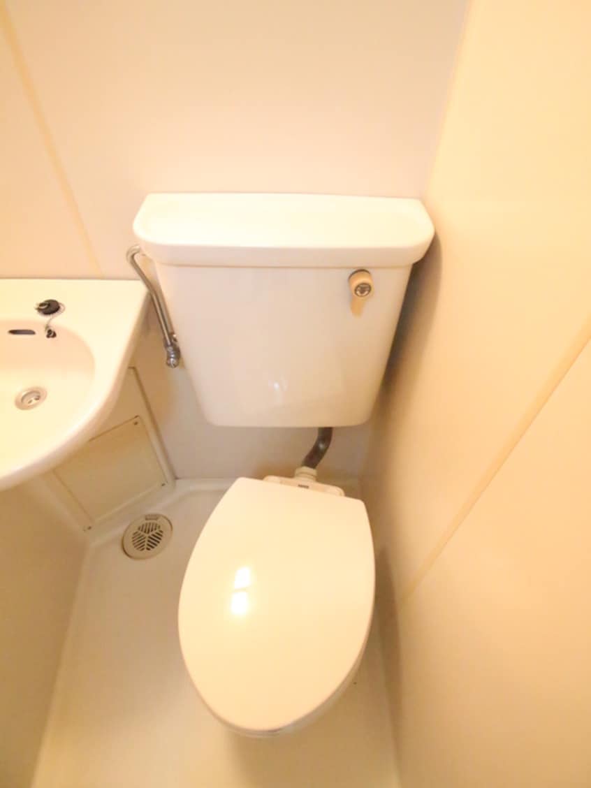 トイレ ドエル馬絹・Ａ