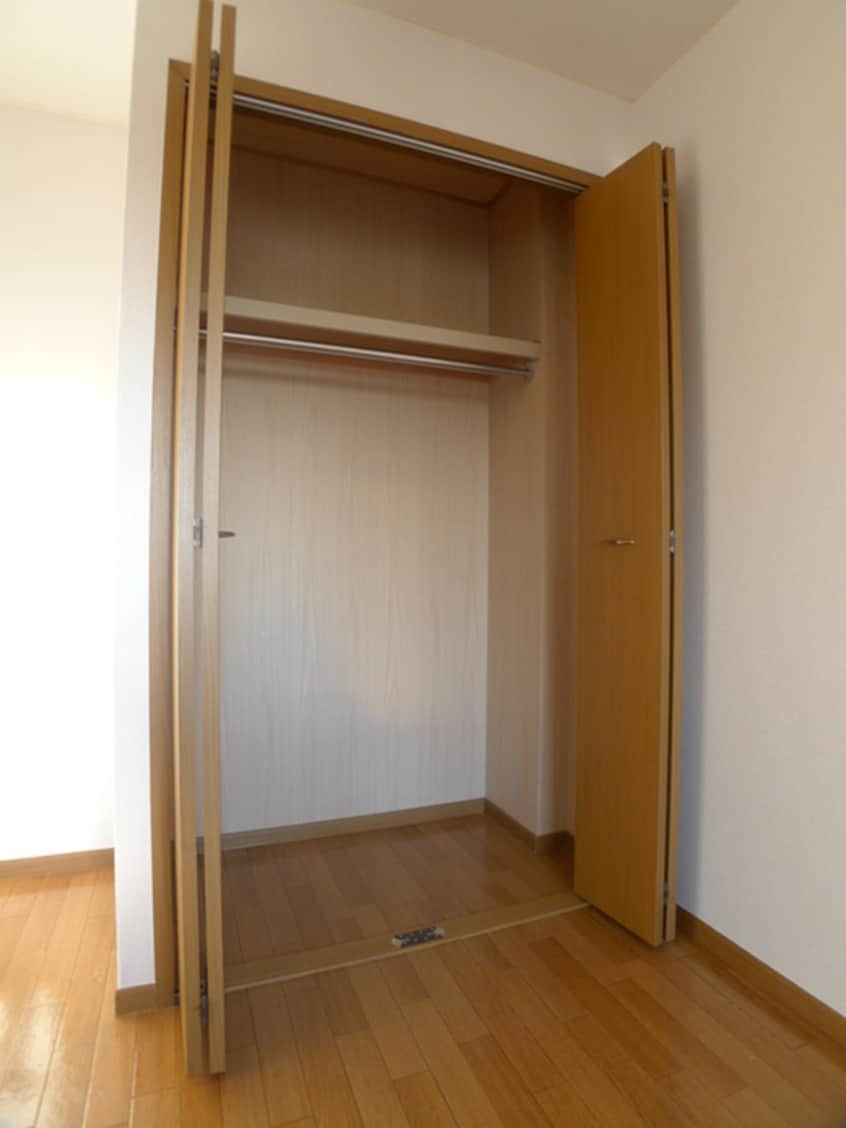 収納 インパレスⅡ