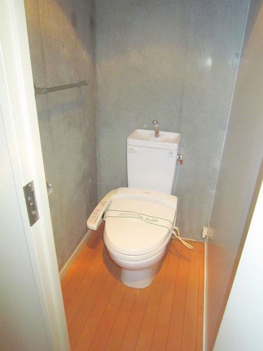 トイレ モアイ経堂プナパウ