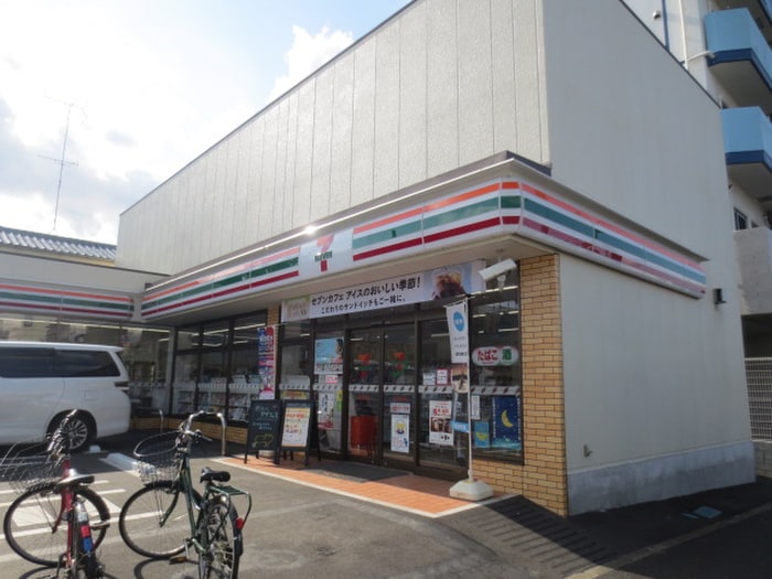 セブンイレブン(コンビニ)まで423m エクセル・フラット