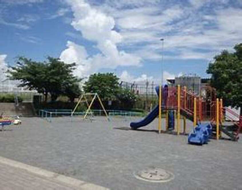 青砥公園(公園)まで321m ウインガーデン川和町C棟
