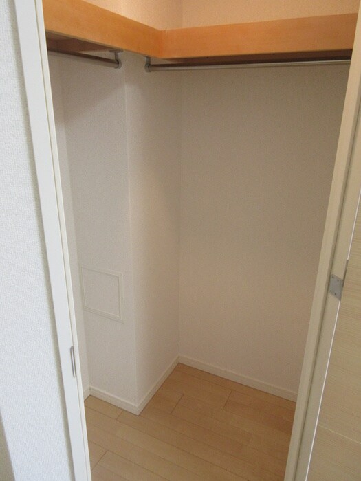 収納 エスティメゾン大島