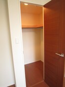 収納 エスティメゾン大島