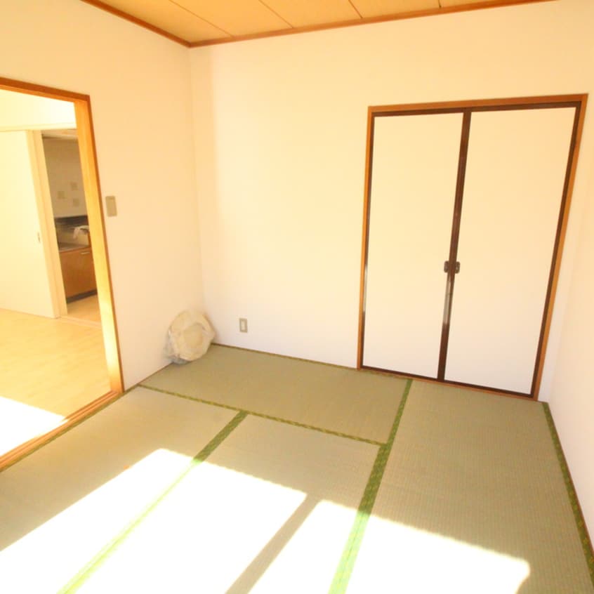 居室 レ－ルサイドヒルズ