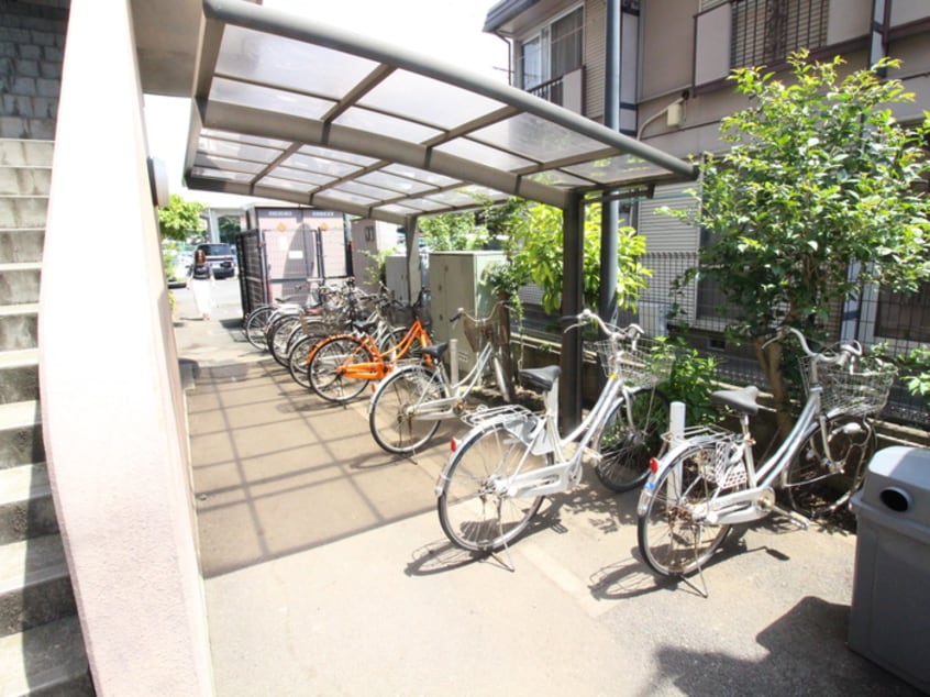 駐輪場 レ－ルサイドヒルズ