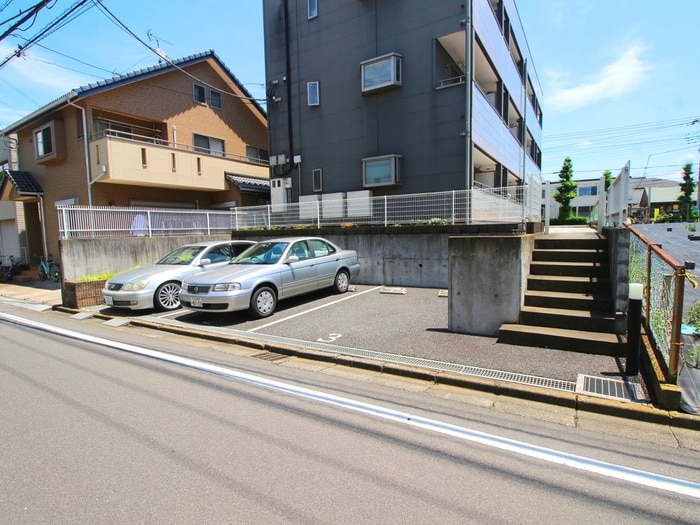 駐車場 フジスタみずほ台