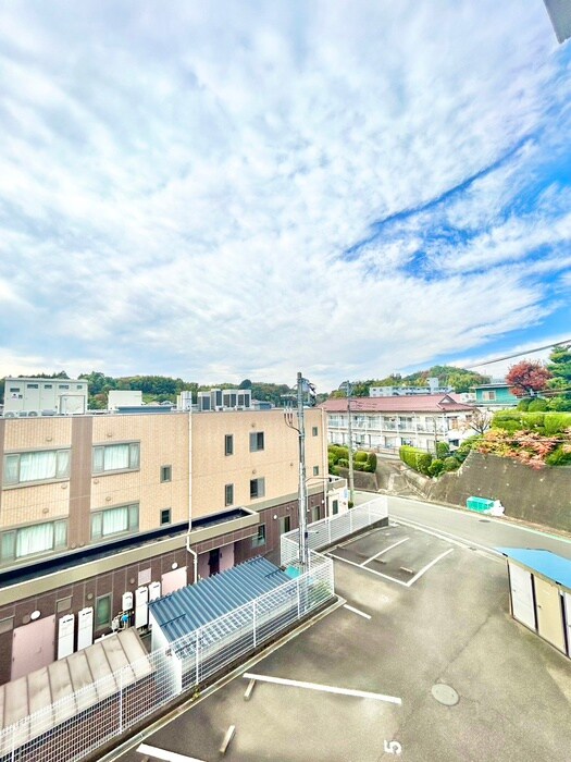 室内からの展望 栄里第２マンション