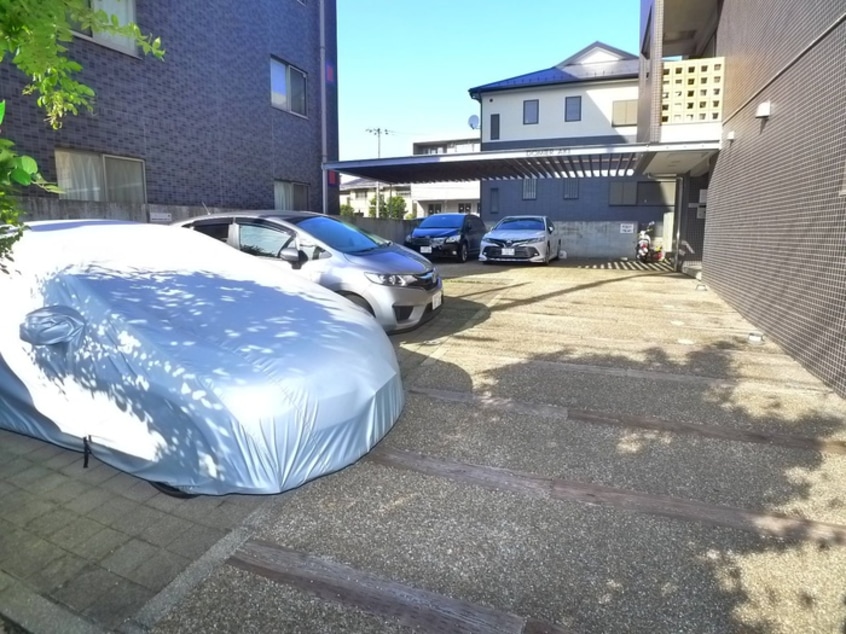 駐車場 ドミ－ル妙典