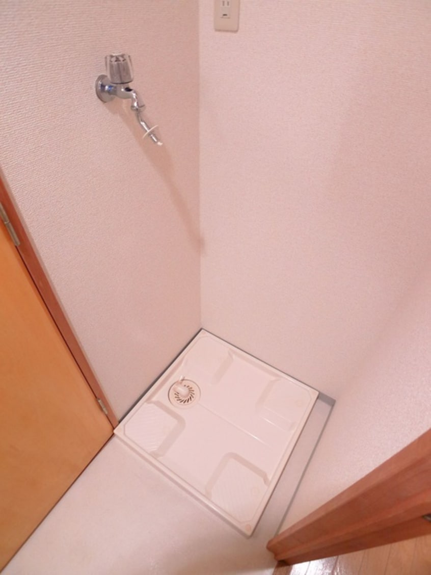 洗濯機置場 ドミ－ル妙典