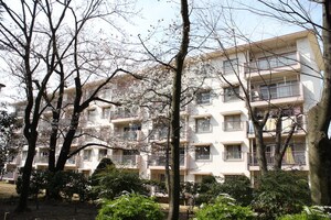 西三田住宅6街区1号棟(402)