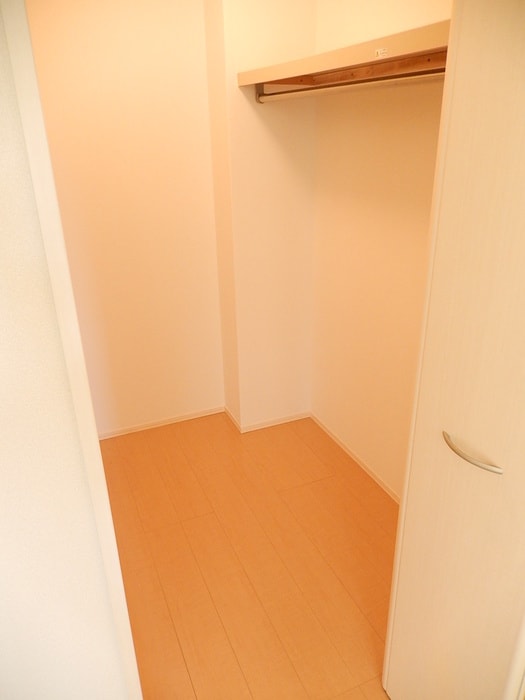 収納 グランモア千歳烏山