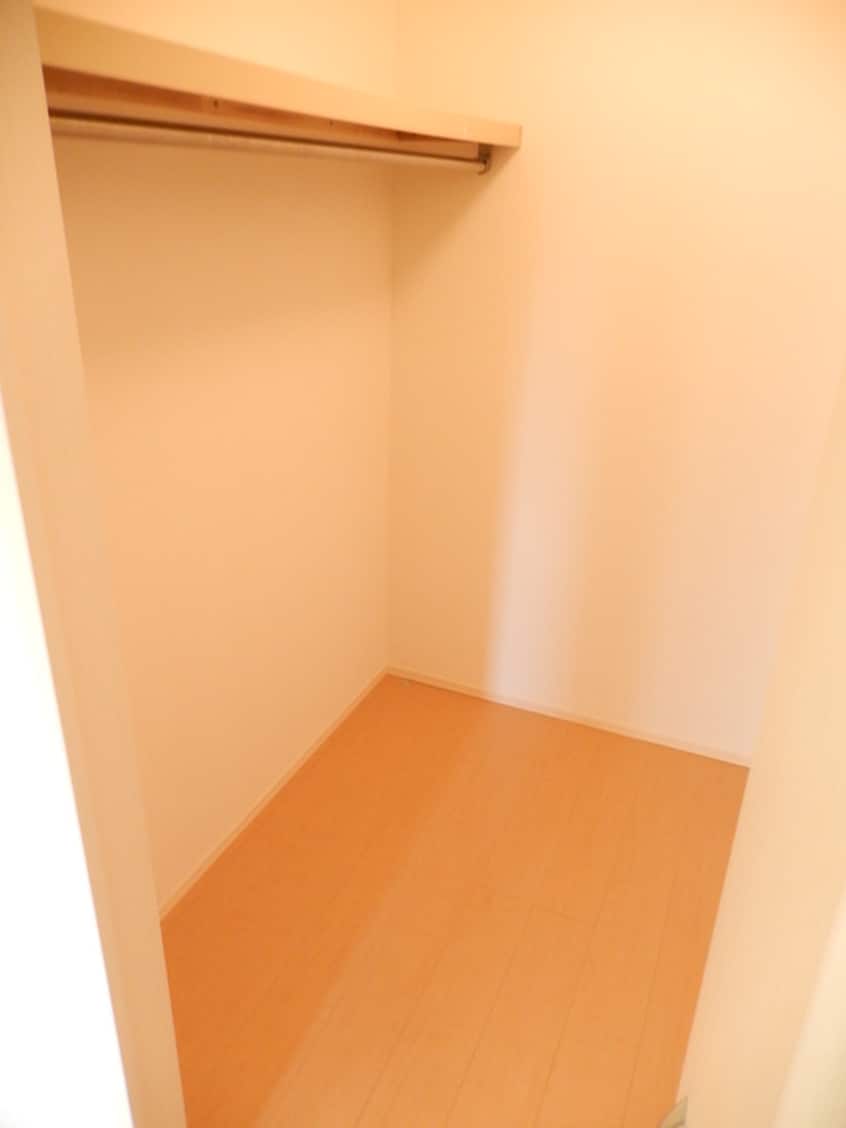 収納 グランモア千歳烏山