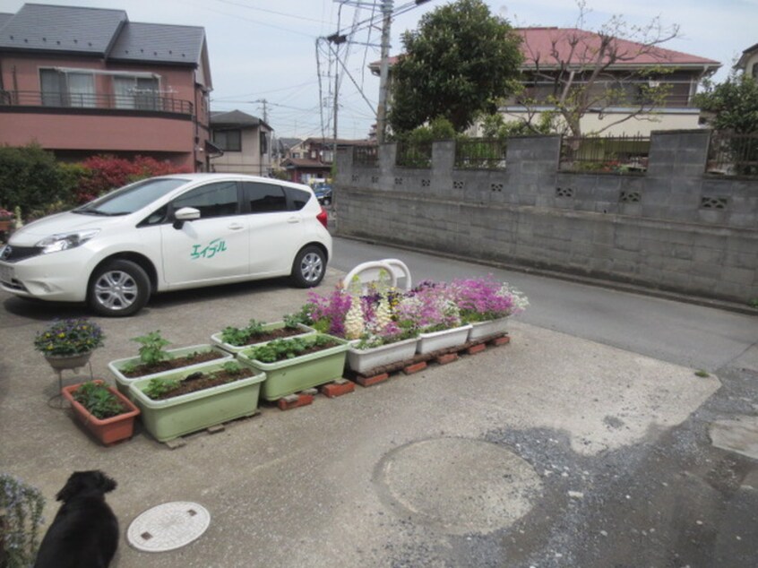 駐車場 飯島貸家