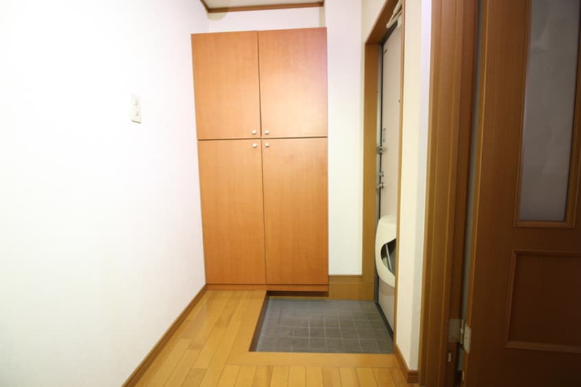 玄関 カ－サアリス