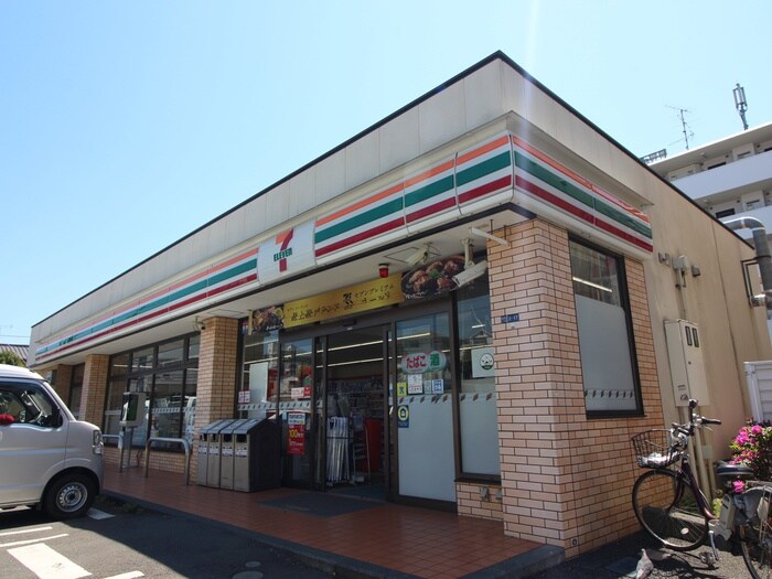 セブンイレブン 横浜高田小学校入口店(コンビニ)まで117m エスペリア．Ｅ．日吉