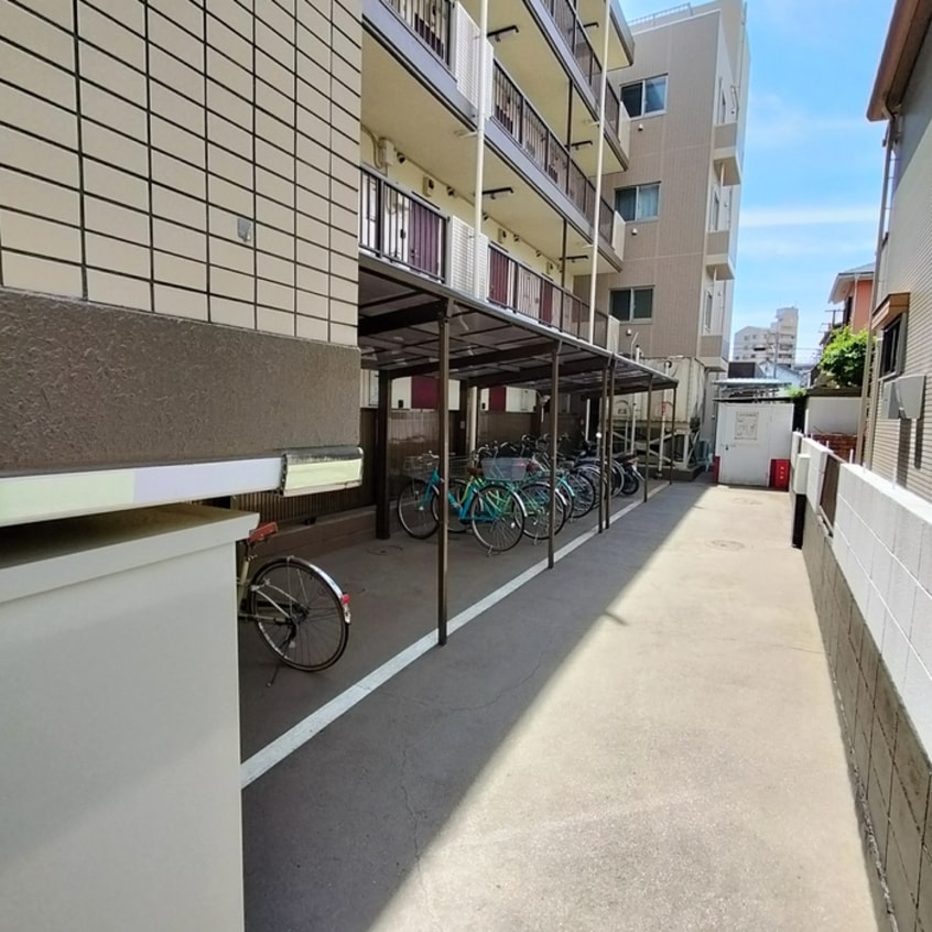 駐輪場 メイプル・ハイツ