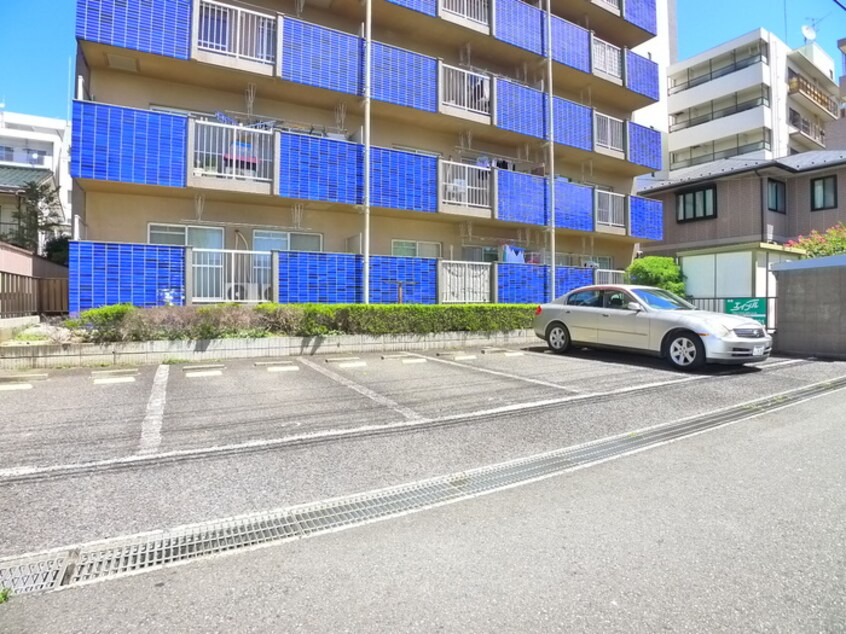 駐車場 パ－プルハイツ