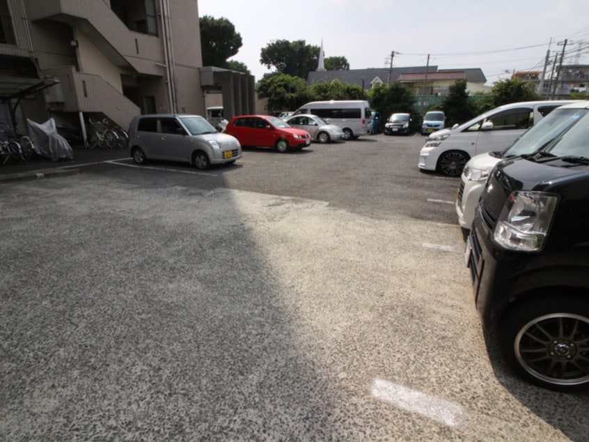 駐車場 アルパインメゾン