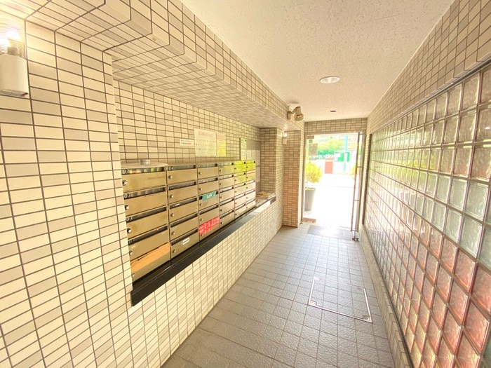 エントランス部分 グリ－ンプラザ東綾瀬Ⅲ(３０５)