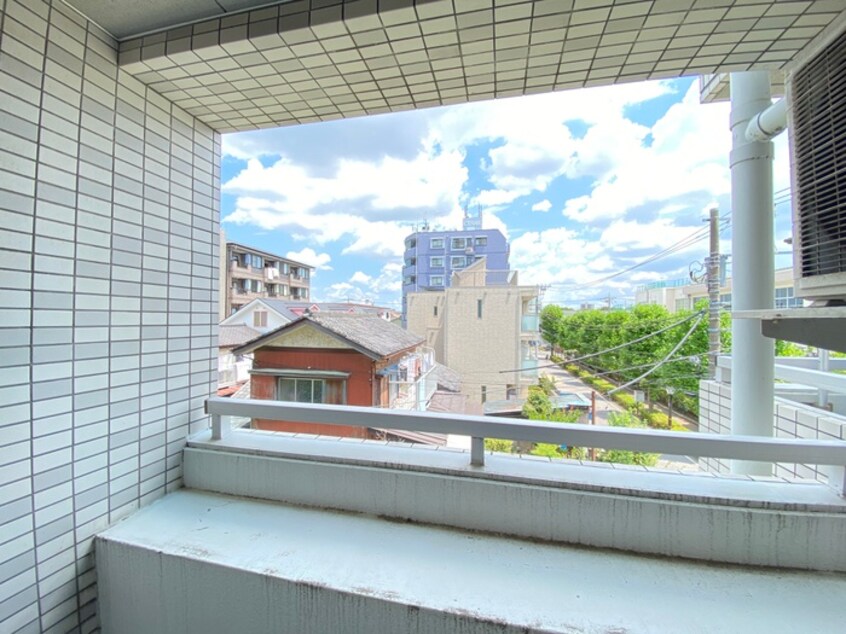 室内からの展望 グリ－ンプラザ東綾瀬Ⅲ(３０５)