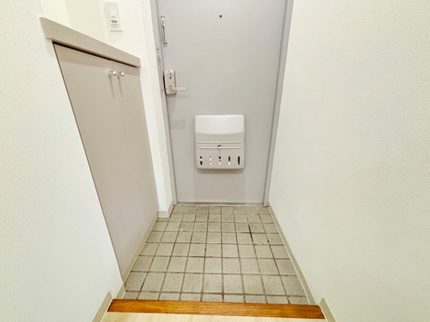 玄関 エルムヒルズＮＡＲＵＳＡＷＡ